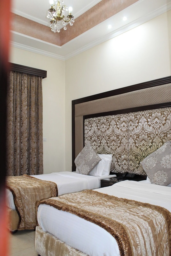 Standard Twin Room, Balcony, City View