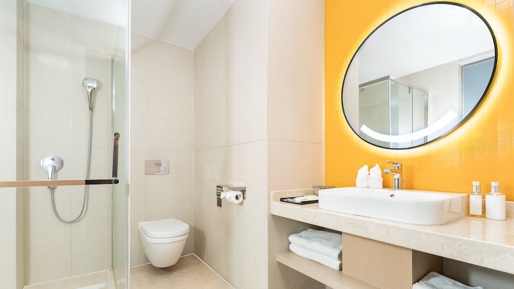 Premium Room, 1 King Bed, Mountain View