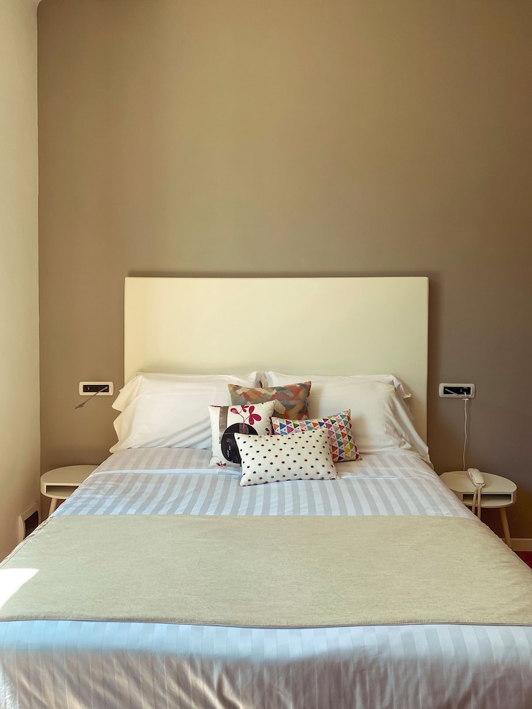 Superior Double or Twin Room photo 1