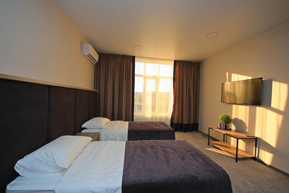 Deluxe Double Or Twin Room photo 2