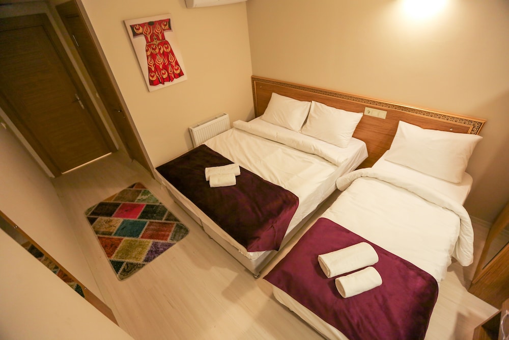 Family Room, 1 Bedroom, Non Smoking, City View photo 3
