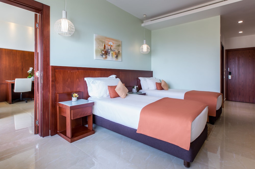 Deluxe Twin Room, 2 Twin Beds, Pool Access