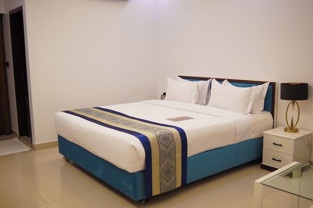 Economy Room, Balcony, City View