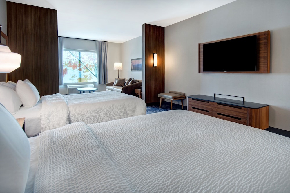Suite, Multiple Beds photo 3