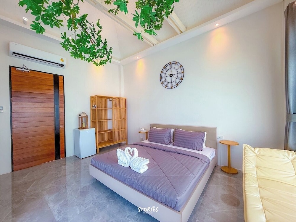 Classic Villa - Photo 2