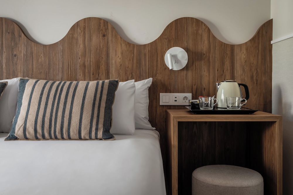 Standard Double Room - Photo 6