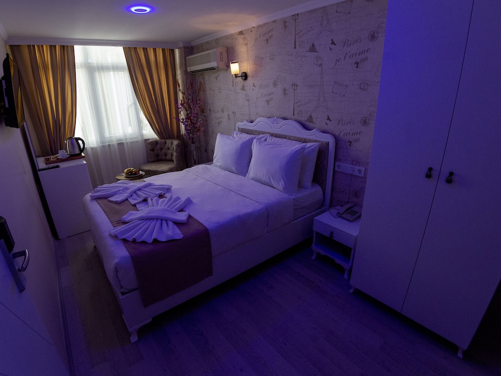 Standard Double Room photo 2