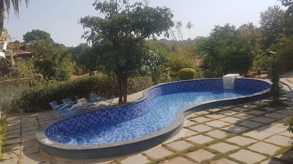 Pool View Room (2 Bedroom & 1 Washroom) photo 2