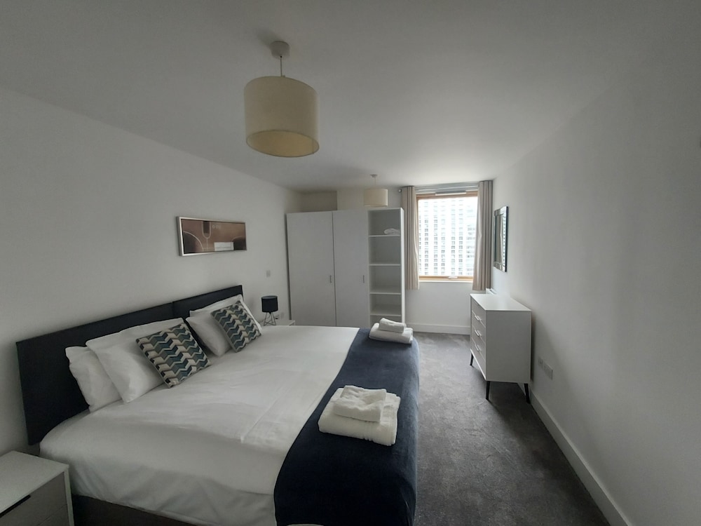 Standard Apartment, 2 Bedrooms, Balcony, City View (1301)