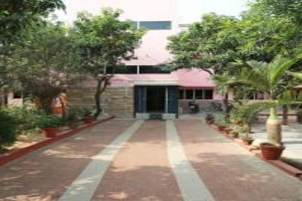 Standard Quadruple Room, Garden View photo 3