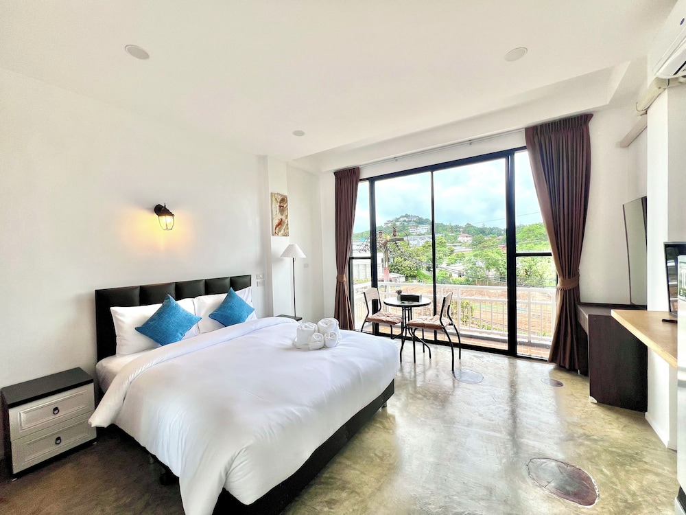 Double Room, Balcony
