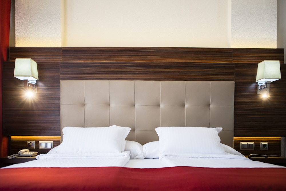 Junior Suite, Partial Sea View