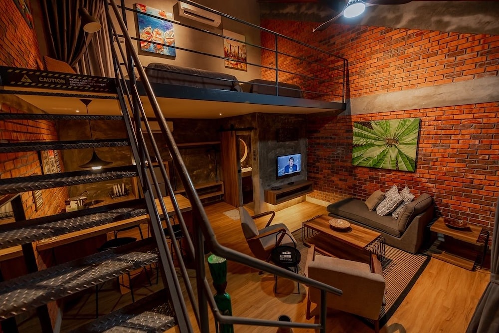 Family Studio Suite - Photo 1