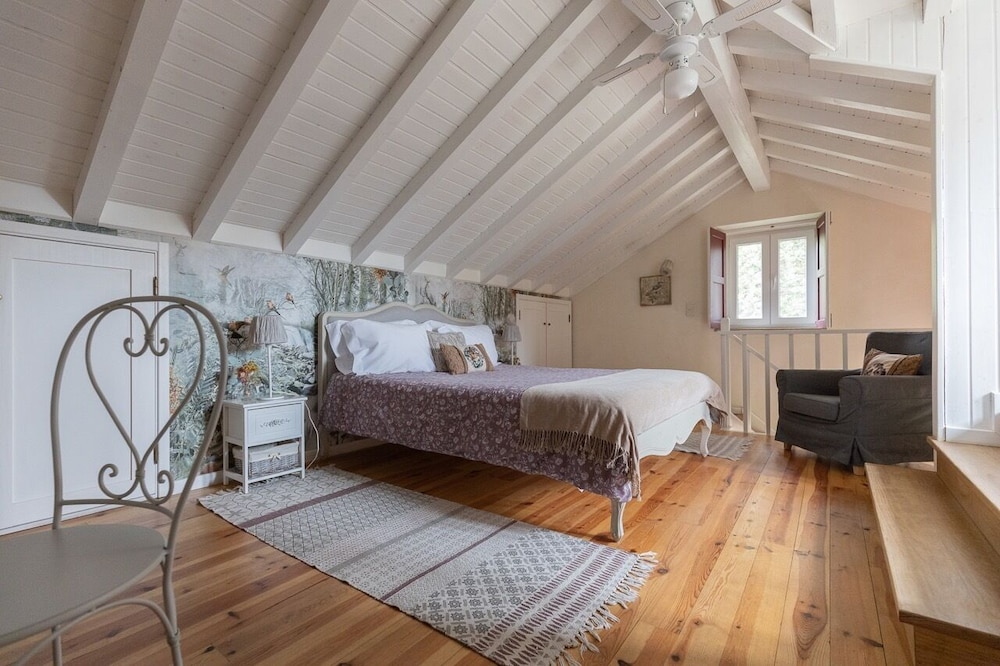 Cotovia House