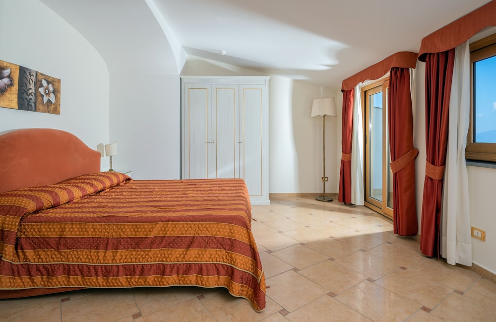 Junior Suite - Photo 1