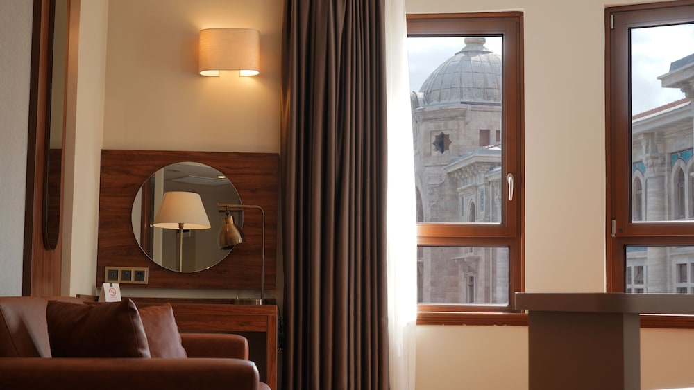 Suite with Bathtub photo 1
