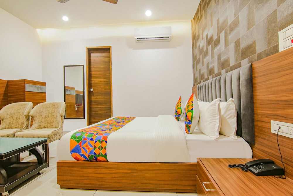 Luxury Suite photo 3