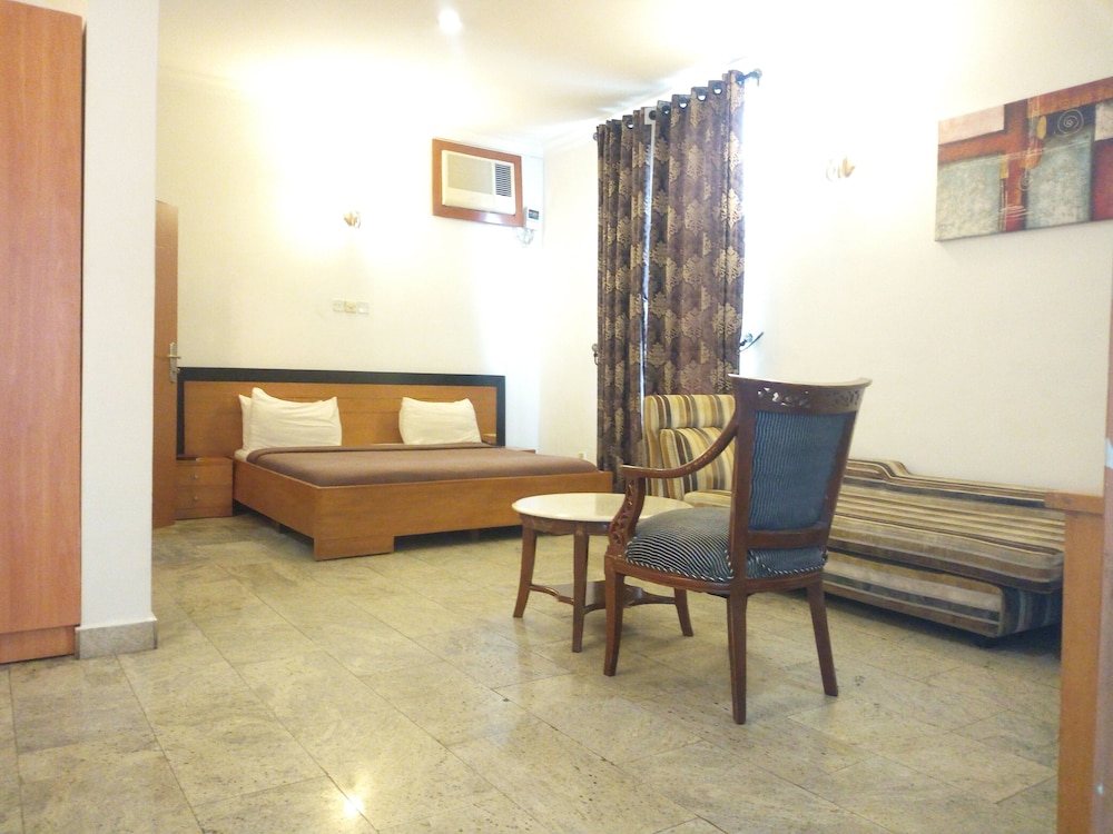 Suite photo 1