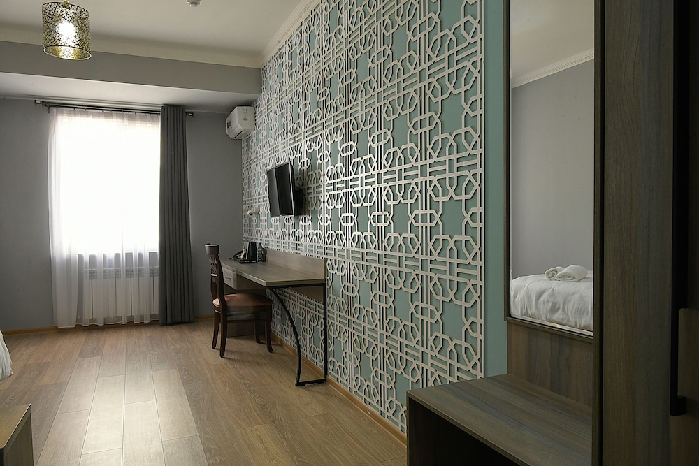 Standard Single Room - Photo 2