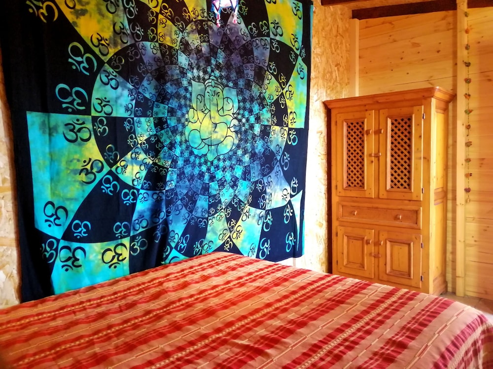 Basic Double Room photo 3