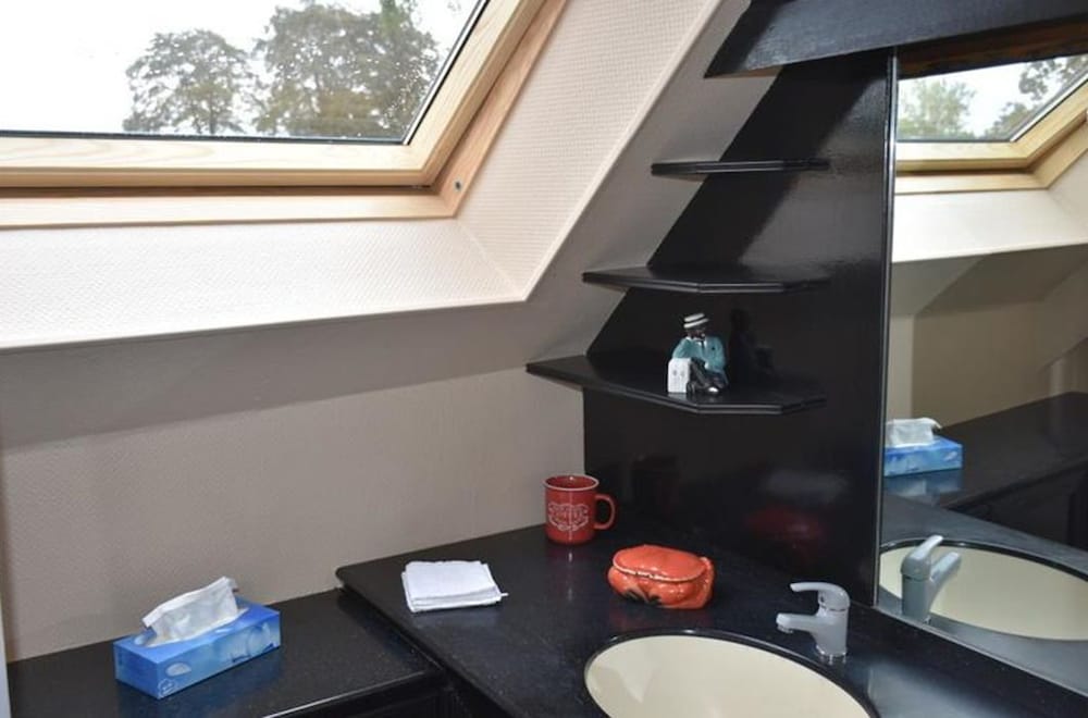 Double Or Twin Room, Shared Bathroom (Bretagne) photo 2