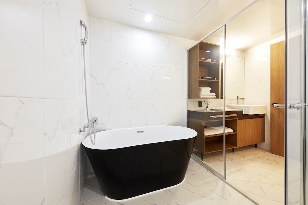Business Suite, 1 Double Bed - Photo 3