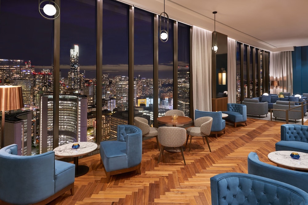 Club Suite, 1 Bedroom - Photo 17