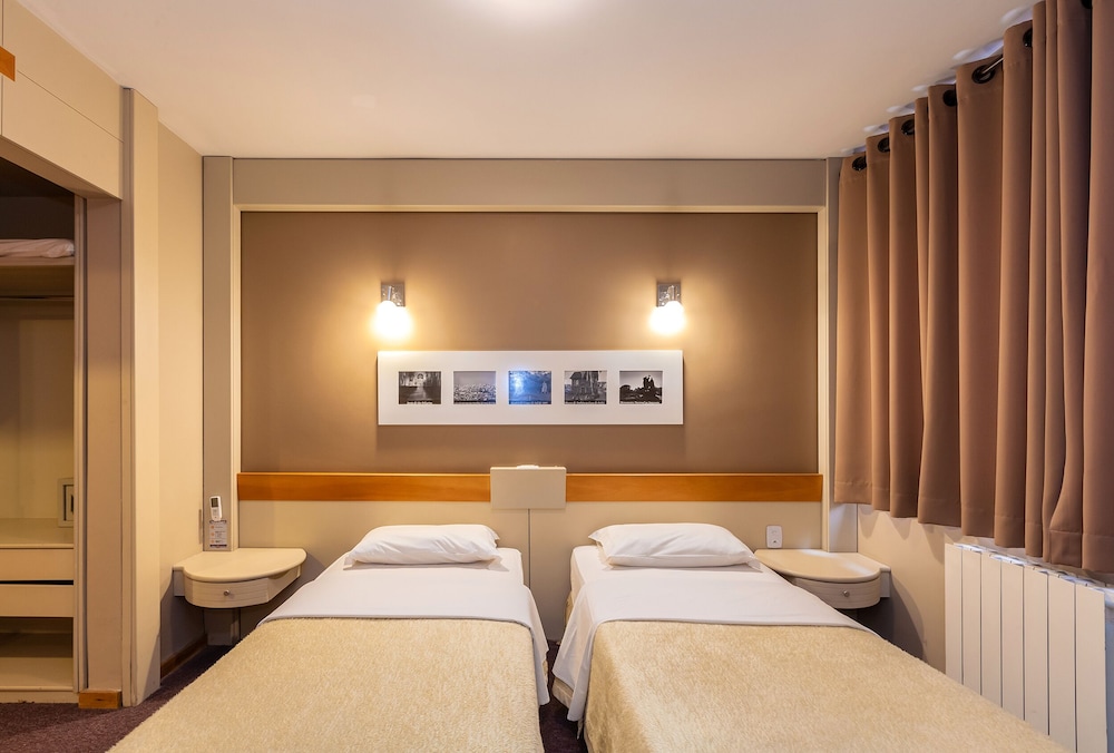 Deluxe Twin Room - Photo 4
