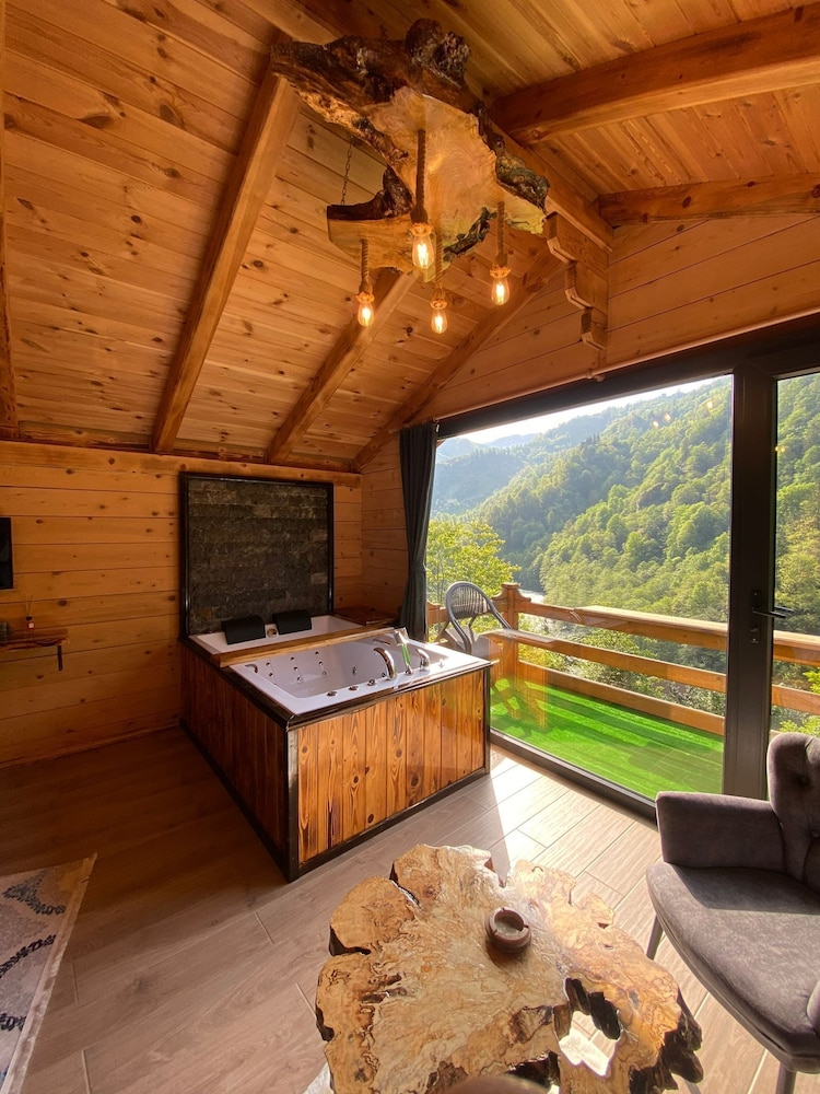 Basic Bungalow, Mountain View photo 1