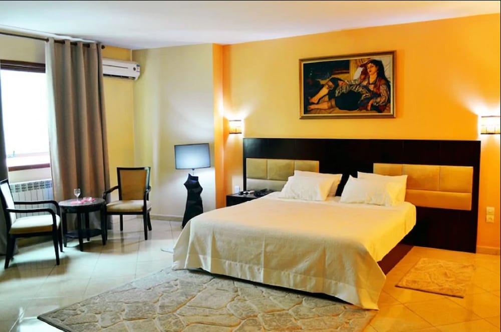 Double or Twin Room photo 1