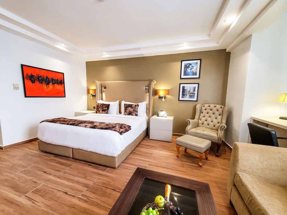Deluxe Room, 1 King Bed - Photo 4