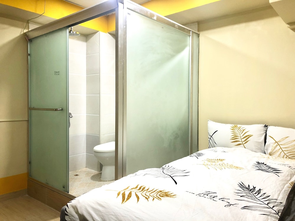 Signature Triple Room, Multiple Beds - Photo 8