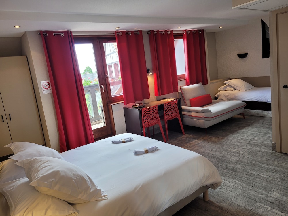 Deluxe Triple Room
