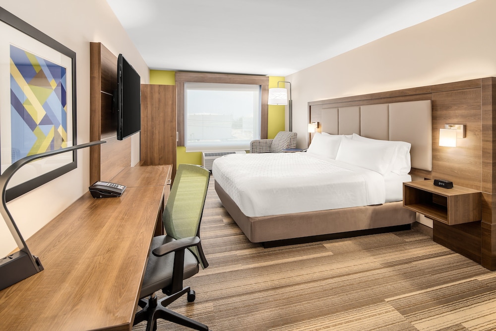 Standard Room, 1 King Bed - Photo 1