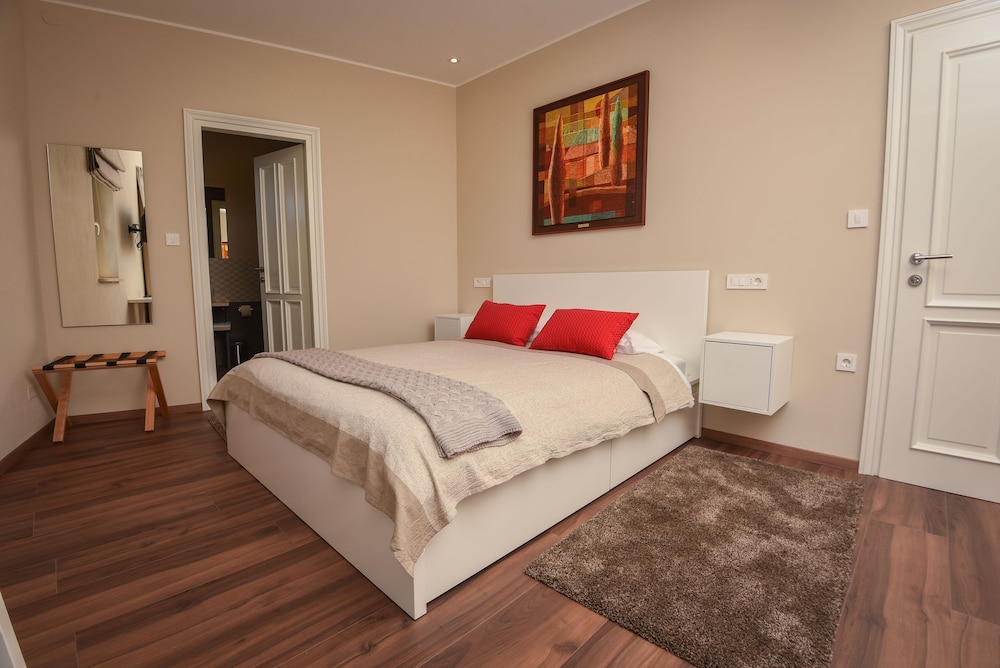 Double Room, 1 Queen Bed, Terrace, Sea View photo 3
