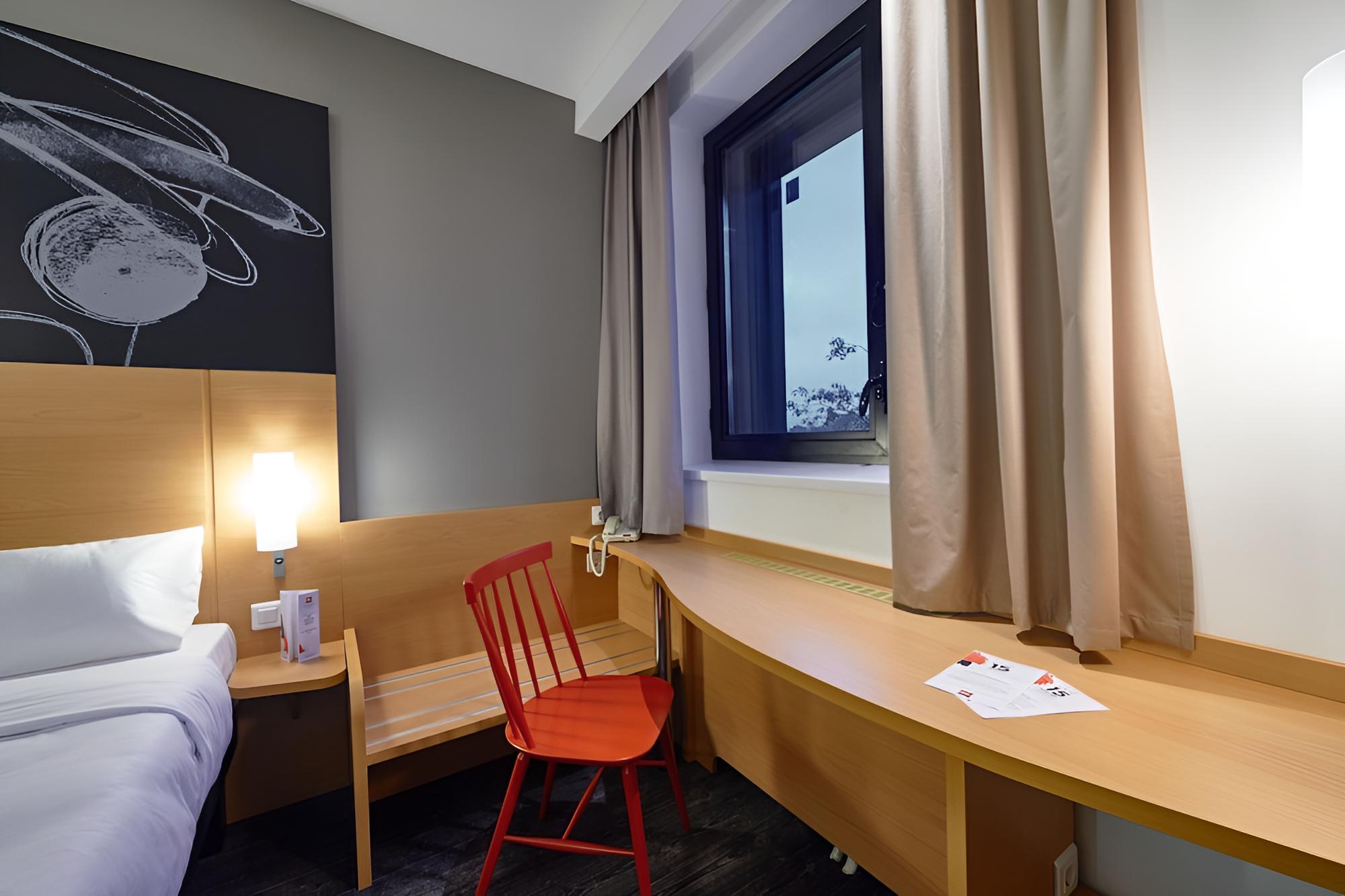 Standard Room, 2 Twin Beds photo 2