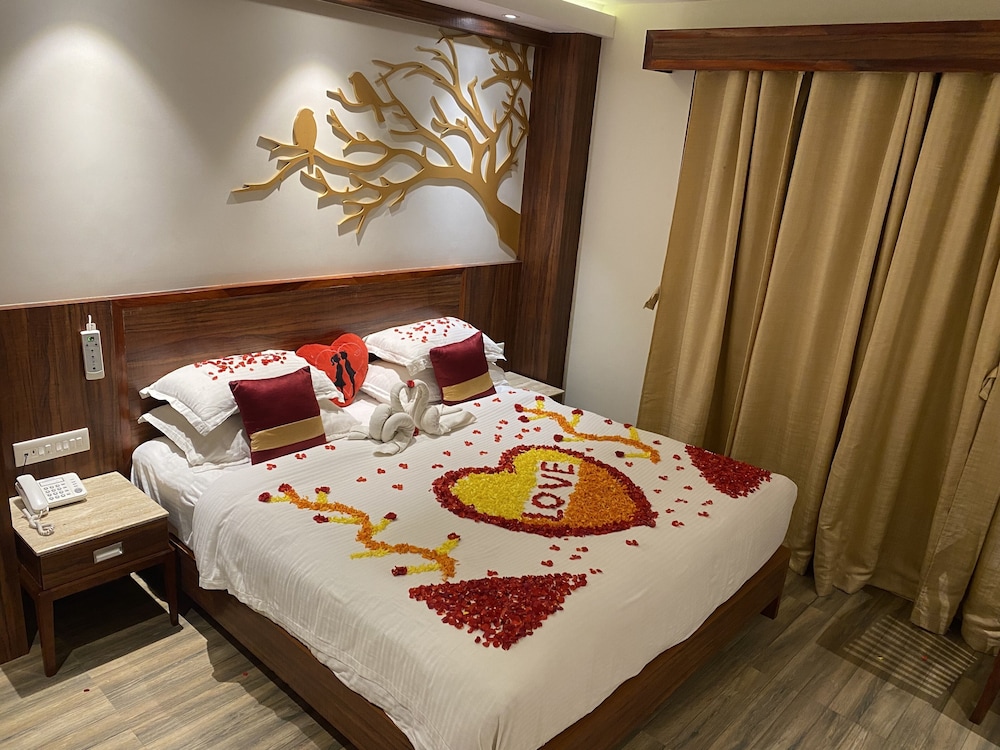 Premium Room without Balcony - Photo 1