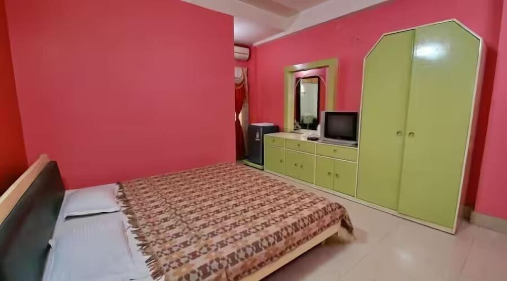 Standard Double Room, City View - Photo 2