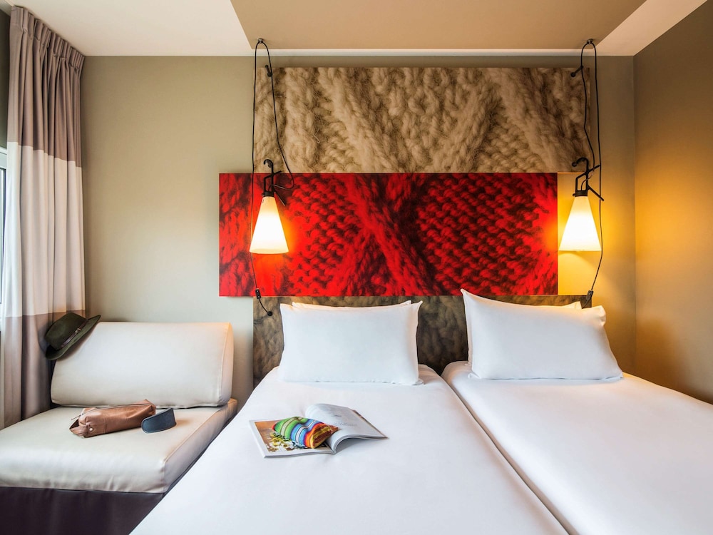 Superior Room, Multiple Beds - Photo 3