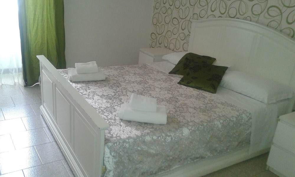 Double Room, Private Bathroom (External)