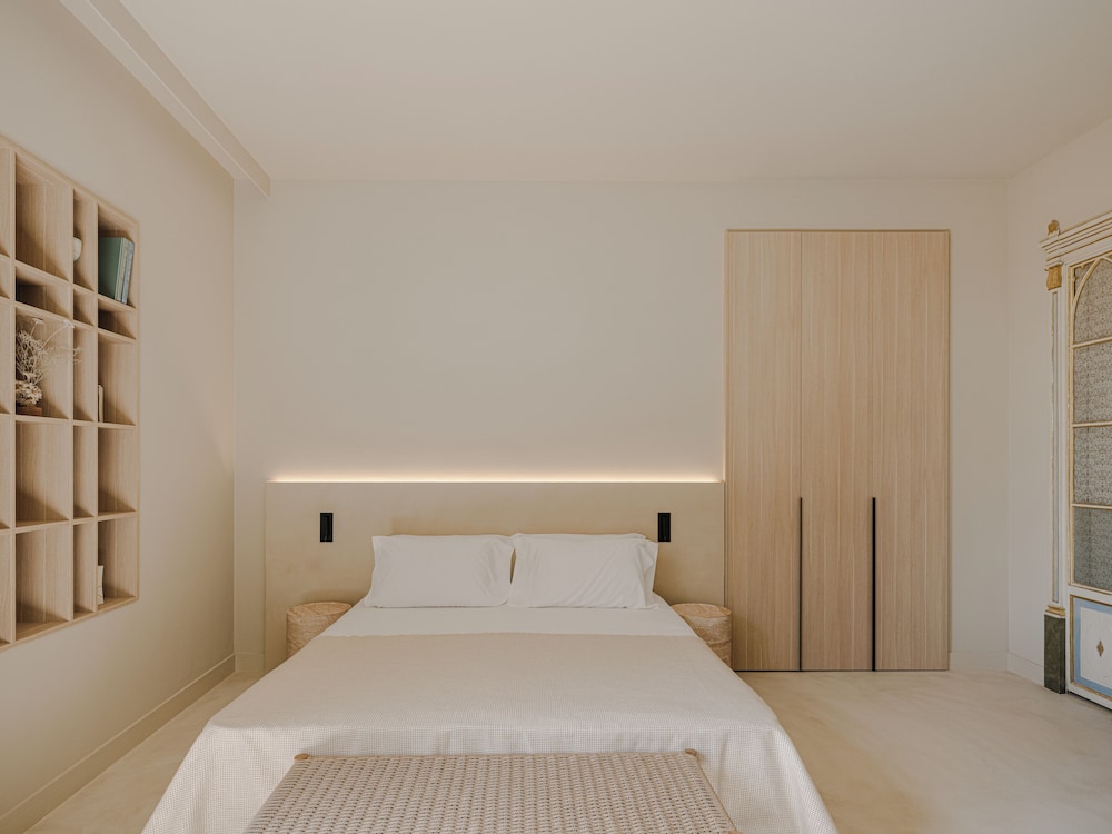 Elite Studio Suite photo 2