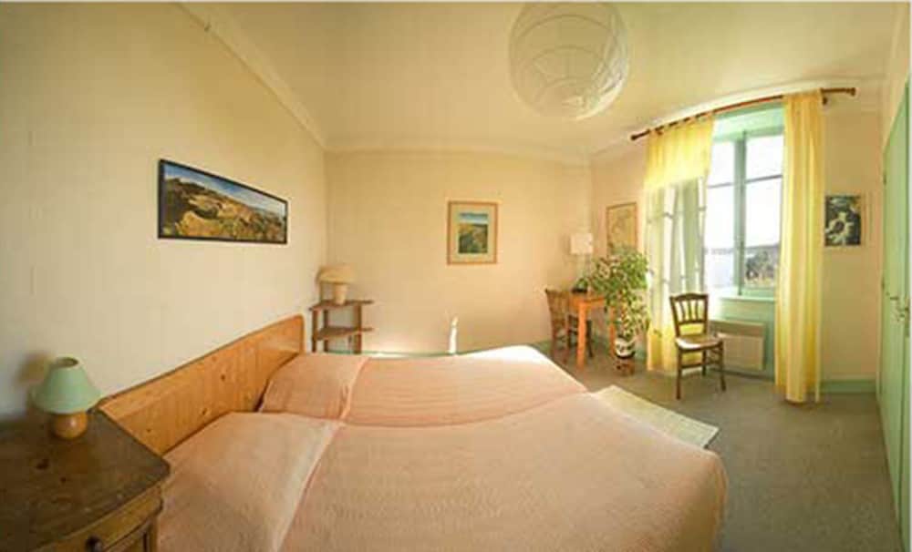 Twin Room (#4) photo 1