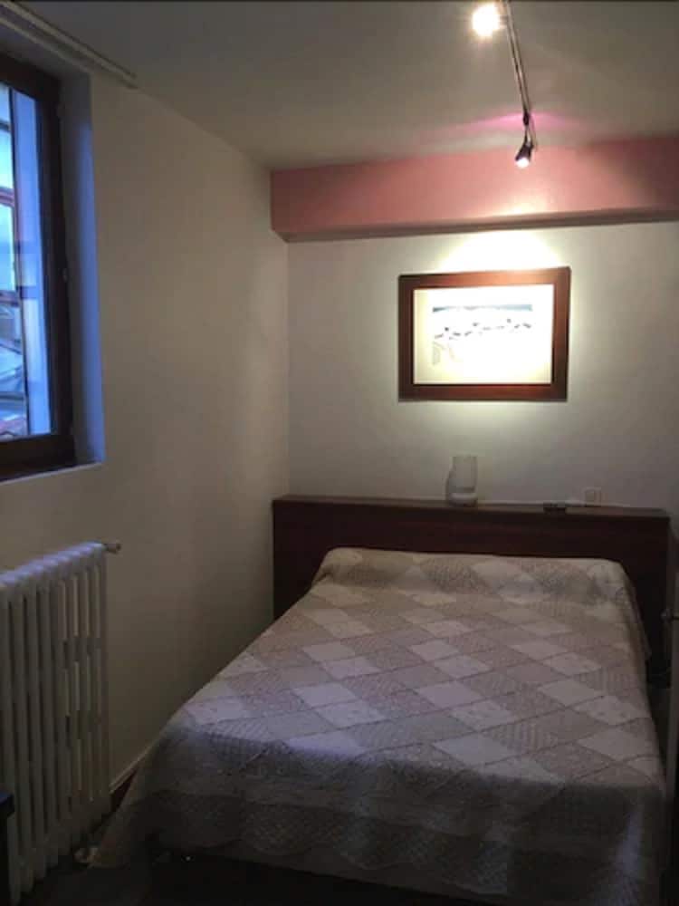 Double Room - Photo 2
