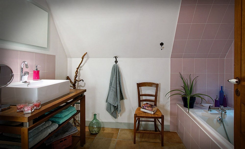 Triple Room, Bathtub (Etoile Du Berger) photo 2