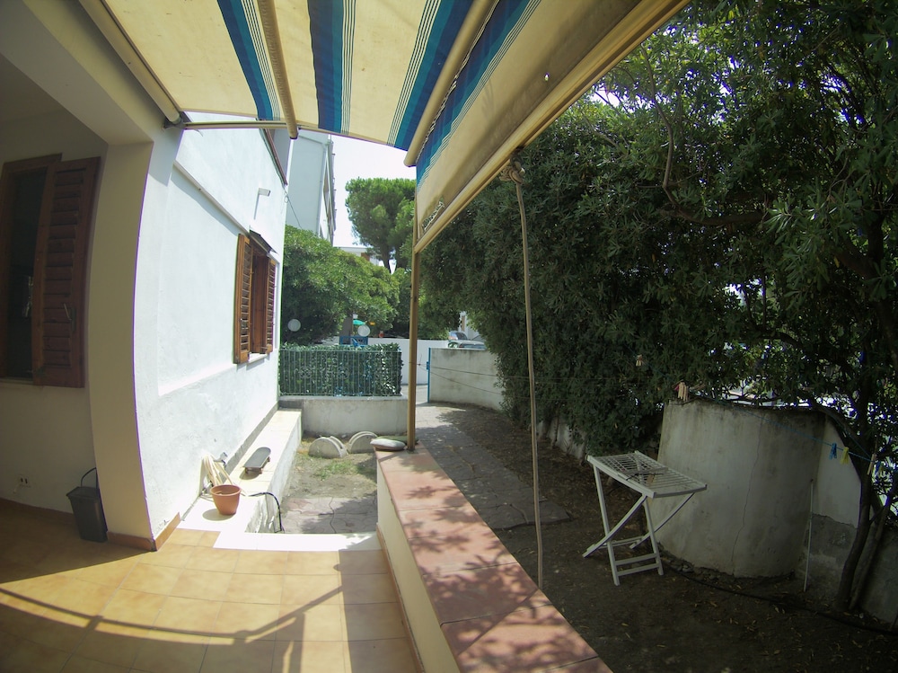 Apartment, 2 Bedrooms, Garden View, Ground Floor photo 3