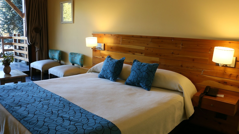Suite, Lake View