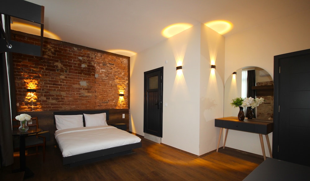 Deluxe Double Room, City View photo 3