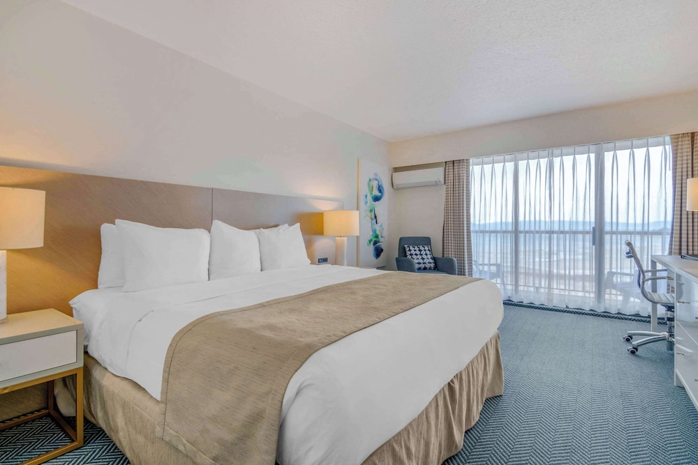 1 King Bed, Ocean View, Non Smoking photo 1