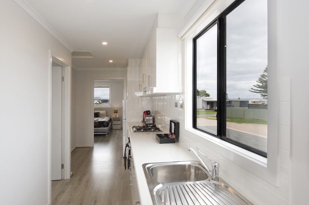 Villa, 2 Bedrooms, Sea View photo 3