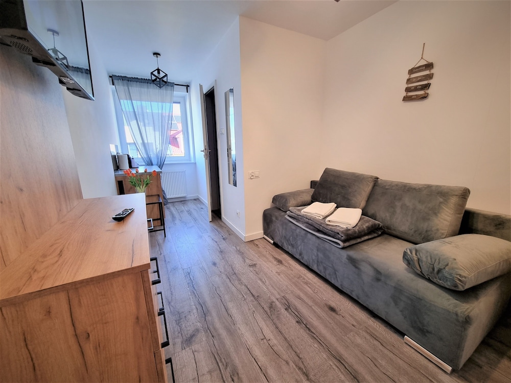Basic Room (09)